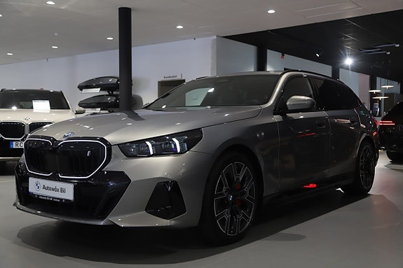 BMW i5 2 of 14