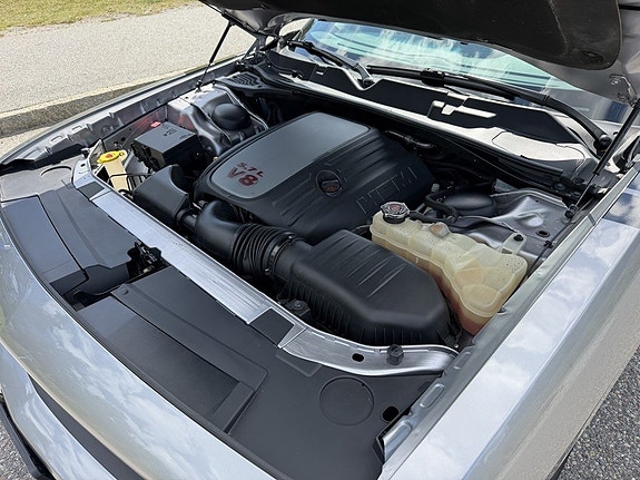 Dodge Challenger 13 of 15