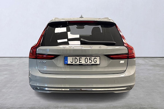 Volvo V90 4 of 15