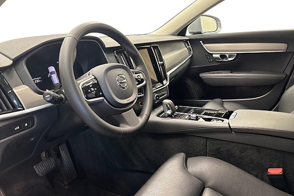 Volvo V90 8 of 15