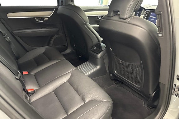 Volvo V90 11 of 15