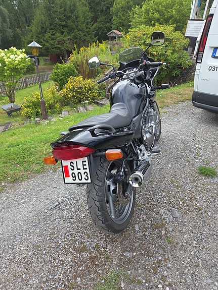 Yamaha XJ600S RJ011 3 of 5