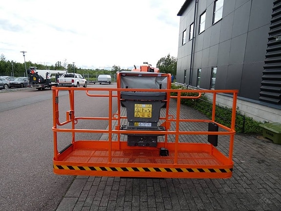 JLG 660 SJ 10 of 10