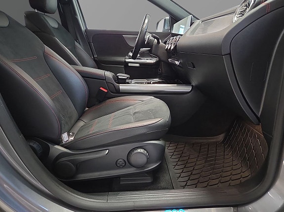 Mercedes-Benz EQA250 7 of 11