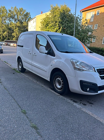 Peugeot Partner 3 of 8