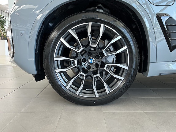 BMW X5 4 of 17