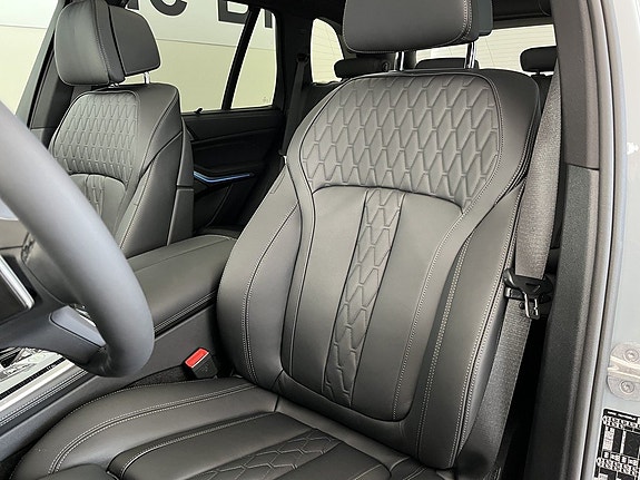 BMW X5 7 of 17