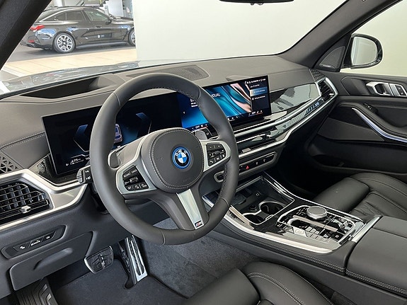 BMW X5 6 of 17