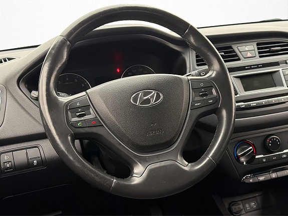 Hyundai i20 11 of 28