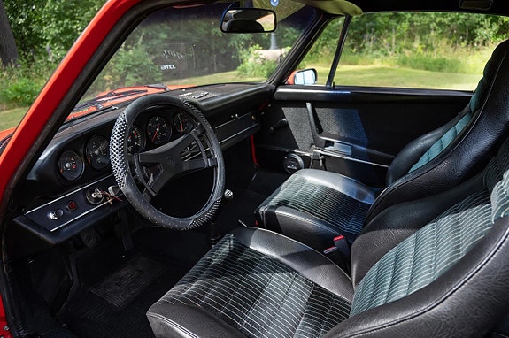 Porsche 911 T 4 of 6