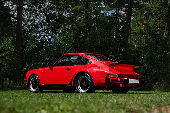 Porsche 911 T 2 of 6