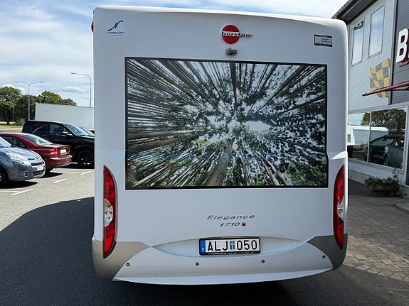 Bürstner Elegance i 710 3,0 Multijet 4 of 16