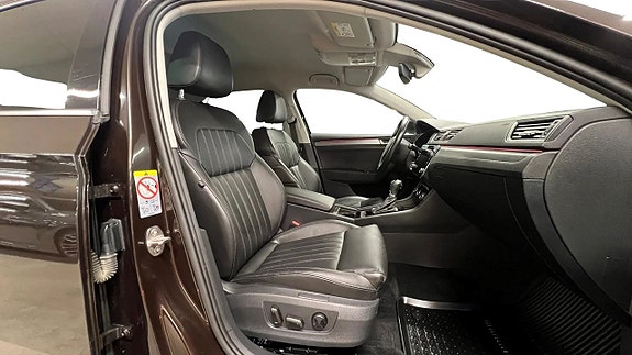 Skoda Superb 14 of 27