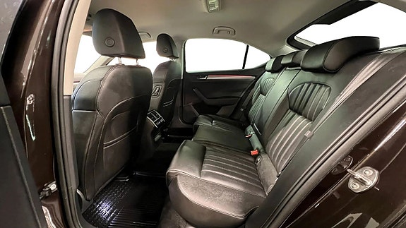 Skoda Superb 10 of 27