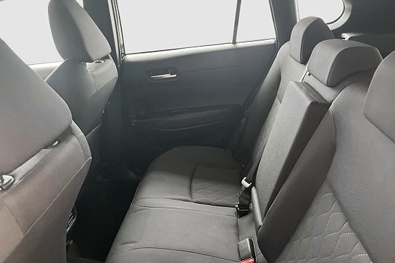 Toyota Corolla Cross 10 of 14
