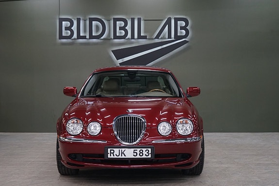 Jaguar S-TYPE 2 of 15