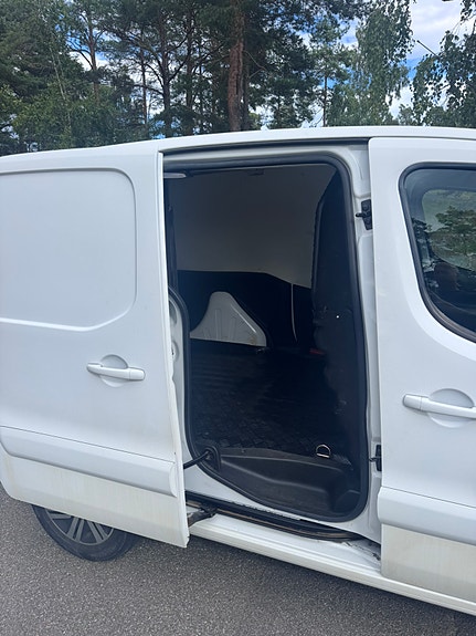 Citroen Berlingo 2 of 8
