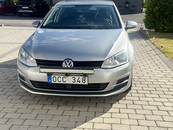 Volkswagen Golf VII 6 of 7