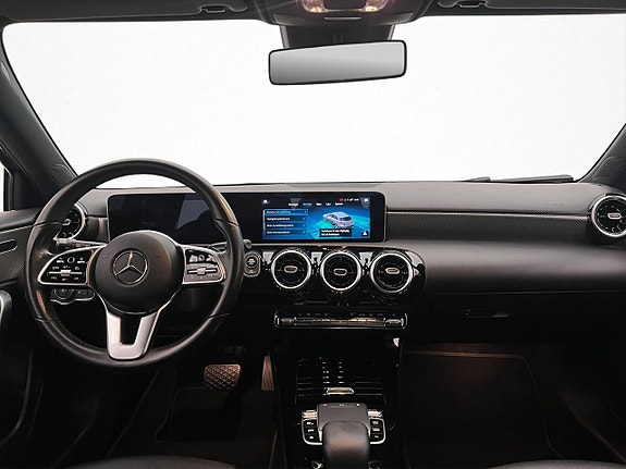 Mercedes-Benz A200 11 of 29