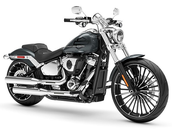 Harley-Davidson Breakout 117 Finns i Butik - Demo 4 of 9