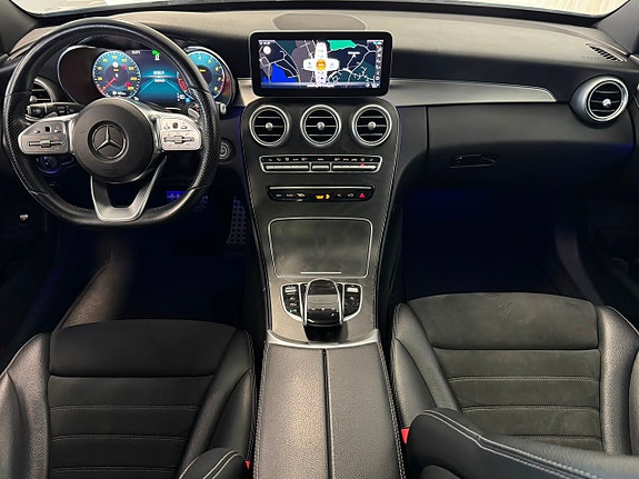 Mercedes-Benz C200 28 of 30
