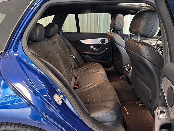 Mercedes-Benz C200 30 of 30