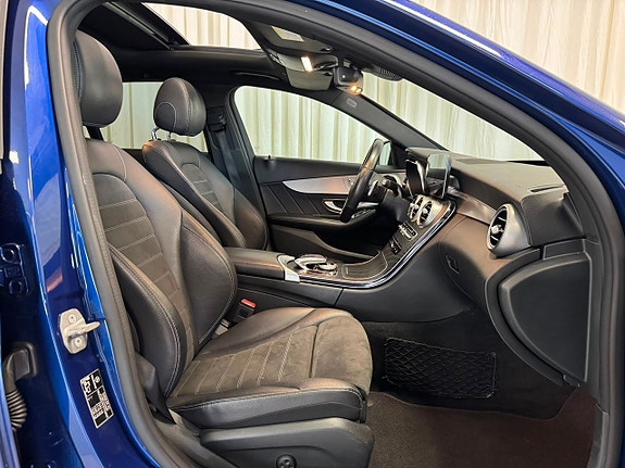 Mercedes-Benz C200 10 of 30