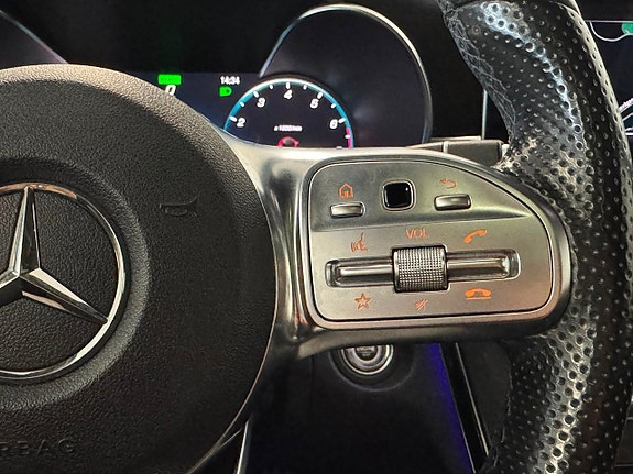 Mercedes-Benz C200 13 of 30