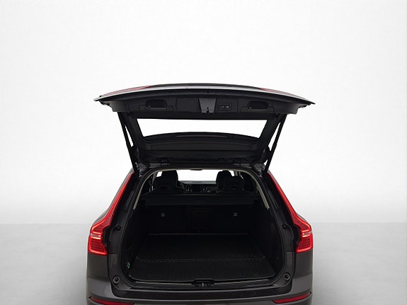 Volvo XC60 30 of 30