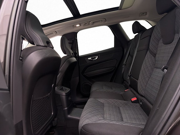 Volvo XC60 29 of 30