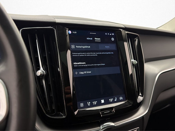 Volvo XC60 24 of 30
