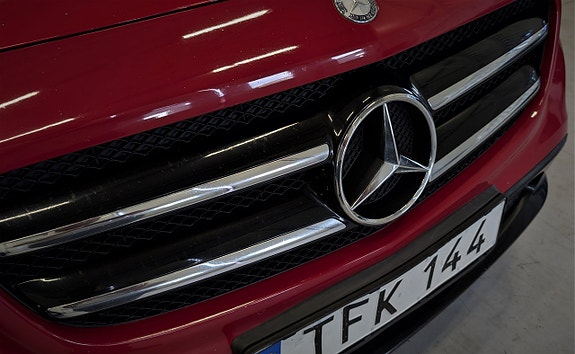 Mercedes-Benz GLA220 9 of 23