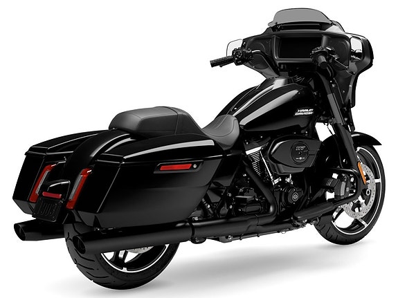 Harley-Davidson Street Glide 117 Finns i Butik - Demo 7 of 9