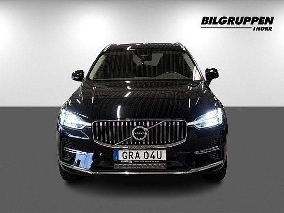 Volvo XC60 2 of 23