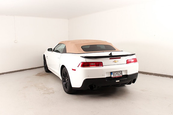 Chevrolet Camaro 11 of 23