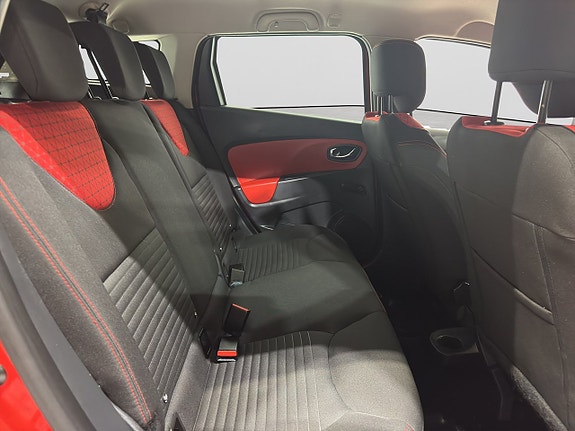 Renault Clio 10 of 18