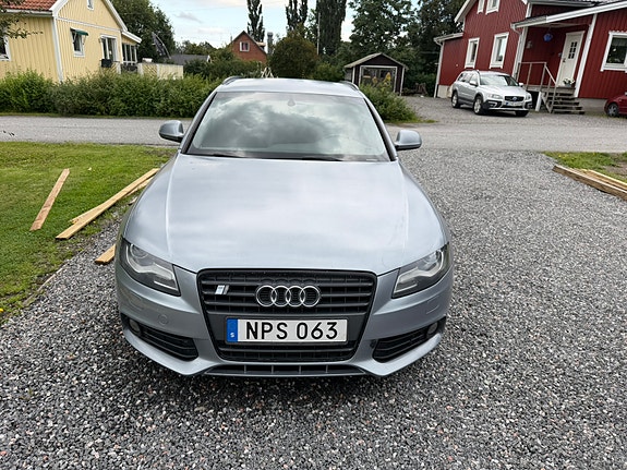 Audi A4 3 of 9