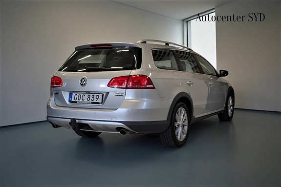 Volkswagen Passat Alltrack 3 of 24