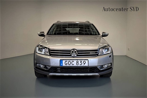 Volkswagen Passat Alltrack 2 of 24