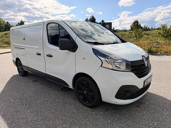 Renault Trafic 6 of 9