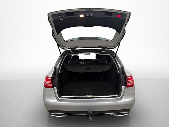 Mercedes-Benz C220 d 28 of 30