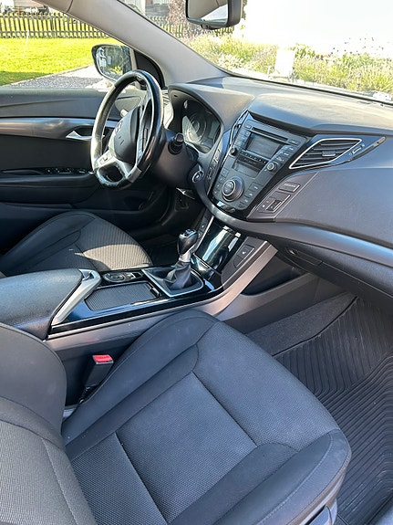 Hyundai i40 4 of 5