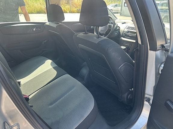 Citroen C4 10 of 16