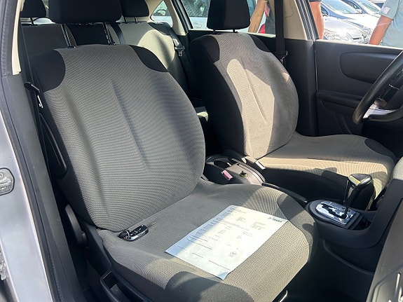 Citroen C4 13 of 16
