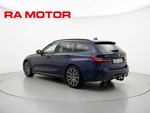 BMW 330e 3 of 26
