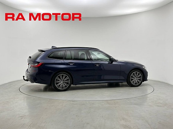 BMW 330e 4 of 26