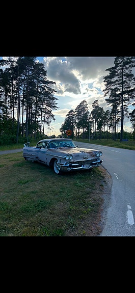 Cadillac Series 62 2 of 13