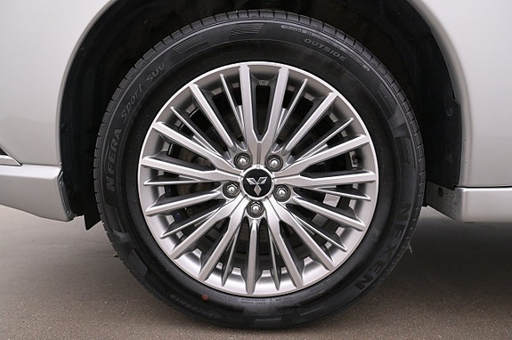 Mitsubishi Outlander 27 of 27
