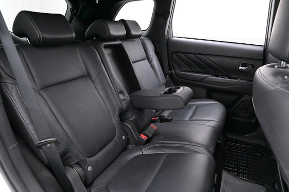 Mitsubishi Outlander 21 of 27