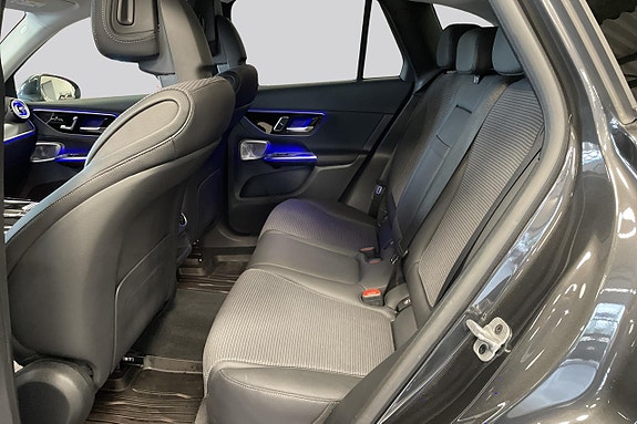Mercedes-Benz GLC200 9 of 18